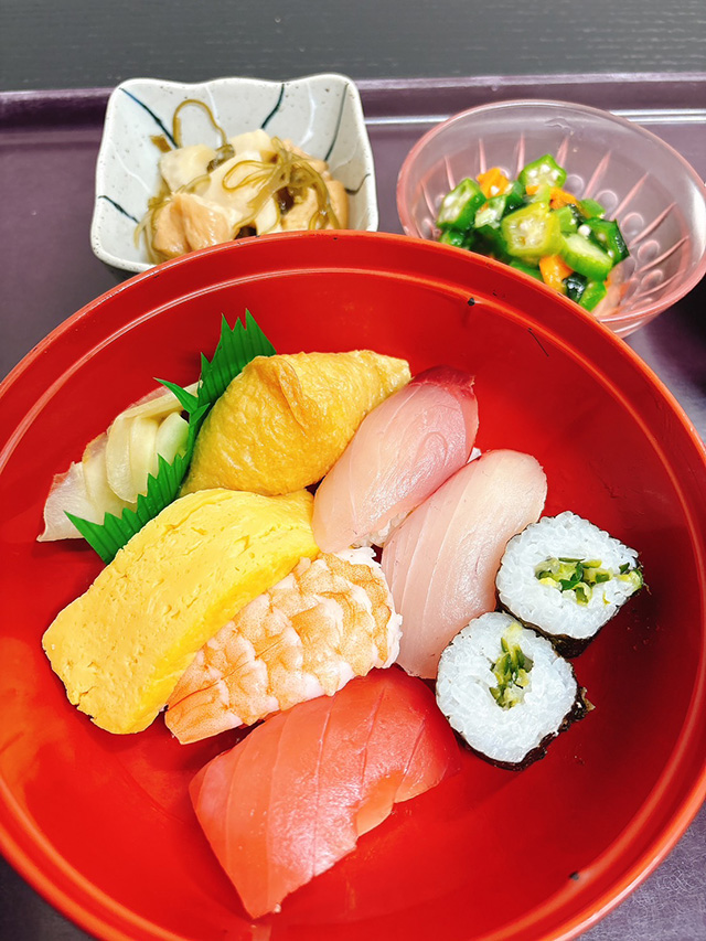 解体ショーと握り寿司01